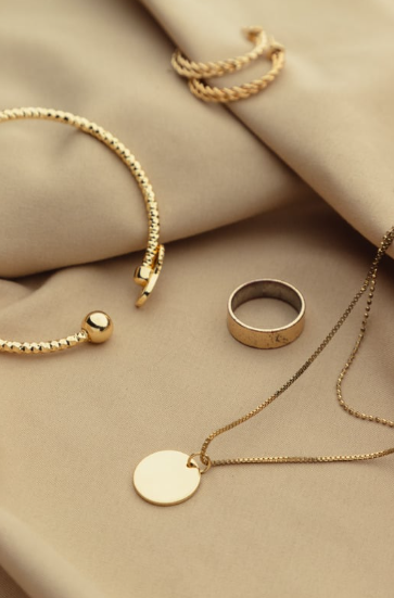 Holiday Jewelry Shopping Made Easy