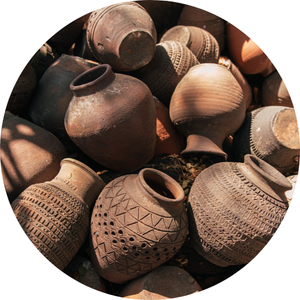 Pottery and Ceramics on HiBid